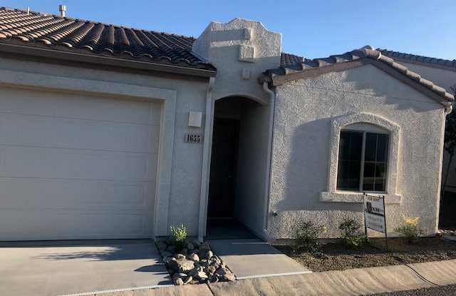 Occupied Please Do NOT Disturb Tenant - 3 Bedroom 2 Bath Contact Property Pros Property Management Gallery 1