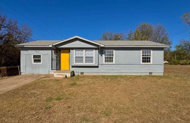 4 Bedroom/1.5 Bath Home photos photos