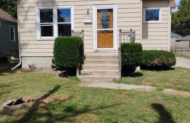 3 Bedroom House with full unfinished basement Gallery 3