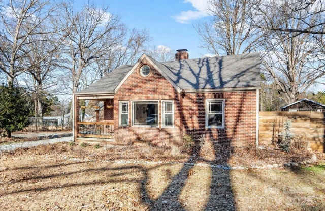 5712 Oak Drive Gallery 2