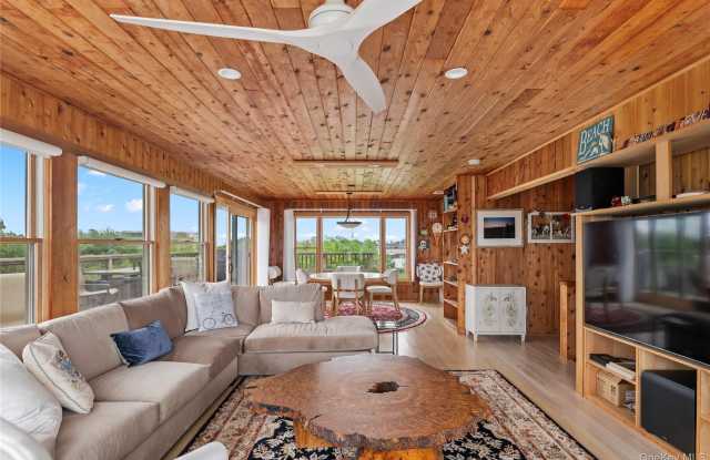 33 Schooner Gallery 3