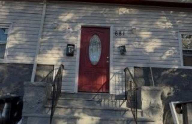 681 E 28Th St - 681 East 28th Street, Paterson, NJ 07504 681 E 28Th St - 681 East 28th Street, Paterson, NJ 07504