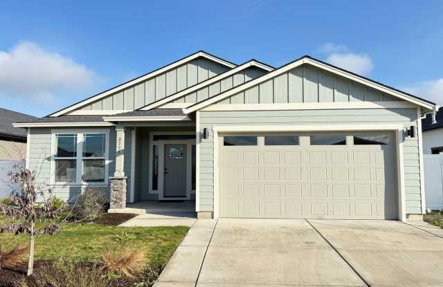 Beautiful 3 Bed / 2 Bath Home in Agate Meadows – White City photos photos
