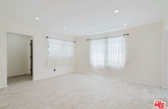 10539 Samoa Avenue Gallery 4