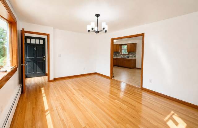 98 Hartley Drive Gallery 3