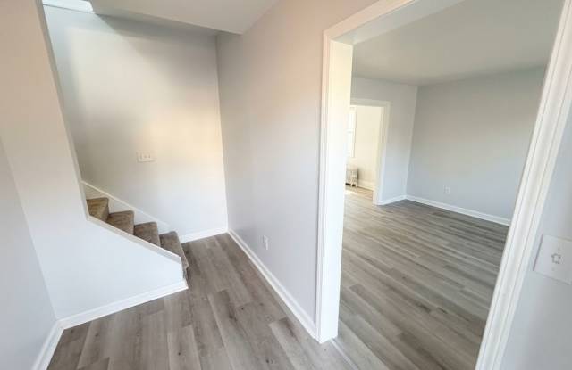 Updated Rental - Carnegie Gallery 3