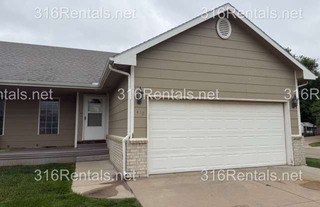 $1,595 - 3 bed 2 bath - Beautiful Remodeled Duplex Home Available Now! - 410 West Odell Court, Andover, KS 67002