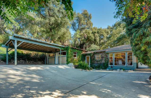 3624 Canyon Crest Road Gallery 3