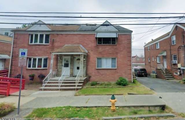 196 Tuxedo Pkwy photos photos