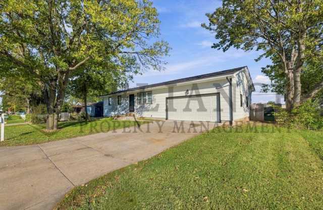 2726 West Maxwell Avenue Gallery 4
