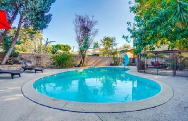 9320 Yolanda Avenue photos photos