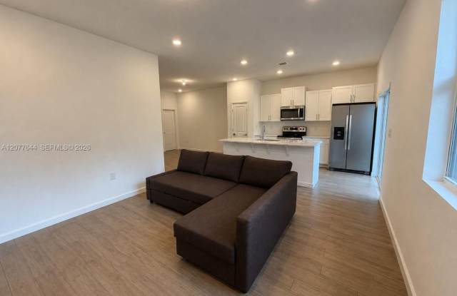 1763 SE 8th Terrace 0, Homestead, FL 33034 - 5679 Gallery 3