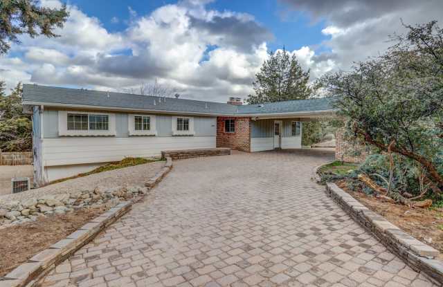 4 Bedroom Home in Prescott! - 602 Bonita Way, Prescott, AZ 86301