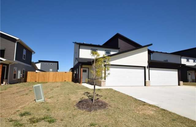 1604  SW Poigai  WY Unit #2 - 1604 Southwest Poigai Way, Benton County, AR 72712