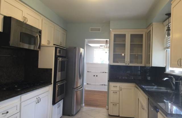 11214 Huntley Place Gallery 4