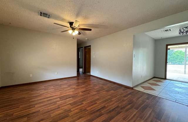 5706 NW Chestnut- coming soon! Gallery 3