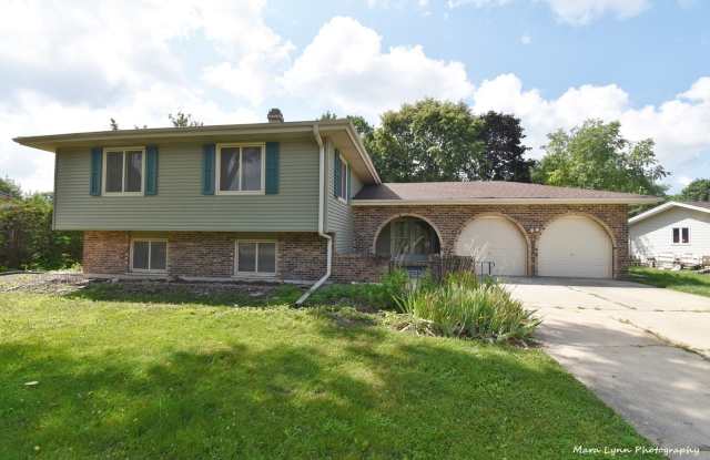 106 W Kendall Drive photos photos