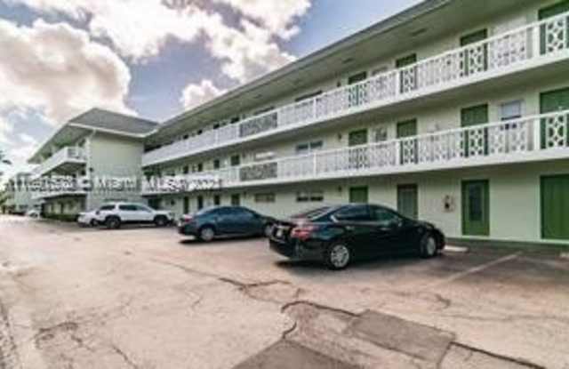 4200 NW 3rd Ct photos photos