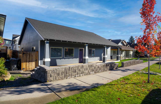 Single level home in SW Bend, close to the Old Mill! Gallery 4