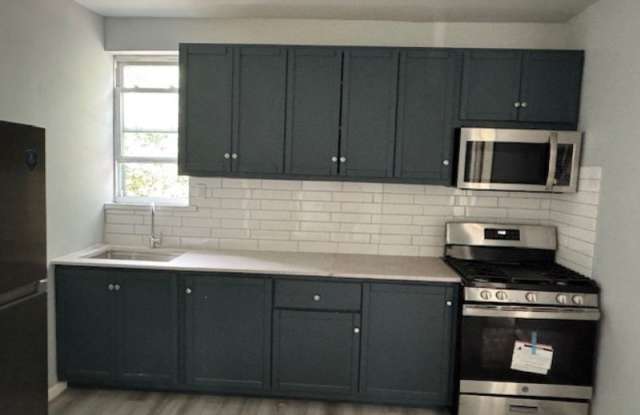 730 W 4Th St photos photos