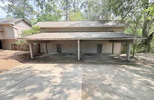 1403 Stone Road Gallery 1