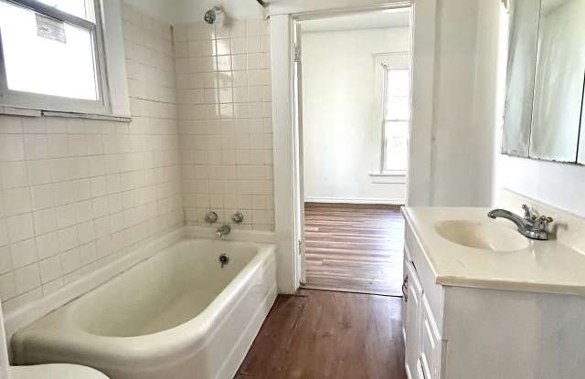 2029 Columbus Avenue Gallery 2