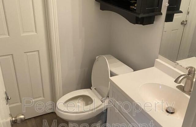 1633 Woodland Drive - 3 Gallery 4
