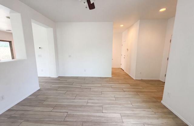19218 W Washington St Gallery 2