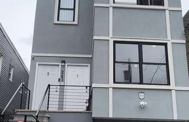 221 16TH AVE - 221 16th Avenue, Paterson, NJ 07501