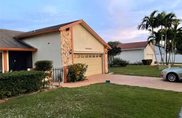 4770 NW 85TH AVE LAUDERHILL, FL 33351 photos photos 4770 NW 85TH AVE LAUDERHILL, FL 33351 photos photos