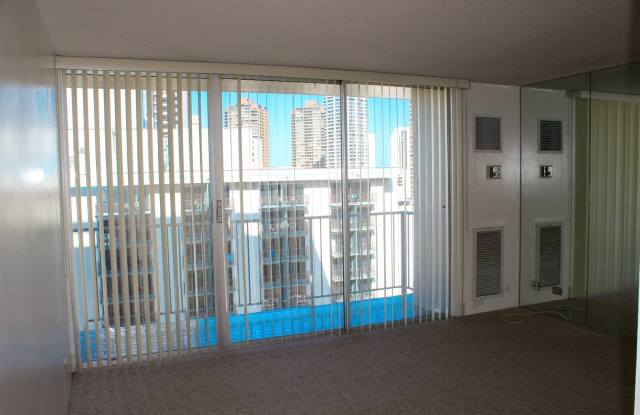 City and Coastal Views from Pavilion at Waikiki Gallery 4