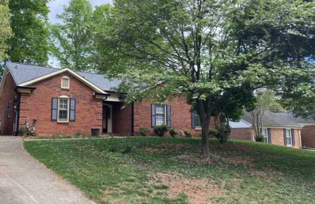 Well-Maintained 3 Bed Home with Private Yard in Sought-After Area photos photos