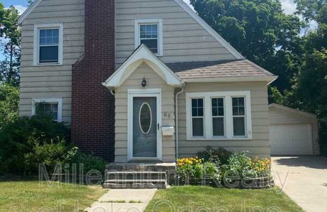 65 Chippewa Rd photos photos