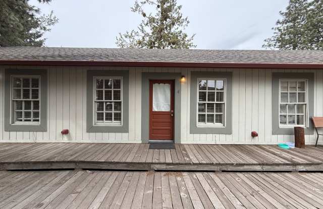 CHARMING 1 BEDROOM, 1 BATH APARTMENT LOCATED IN POPULAR OLD MILL DISTRICT photos photos