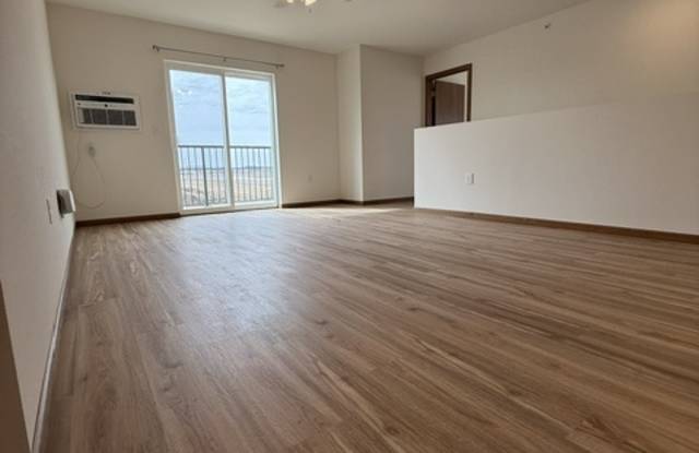 1360 Bayberry Lane - 301 Gallery 2