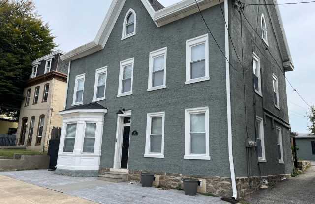 357 LYCEUM Avenue unit: A photos photos