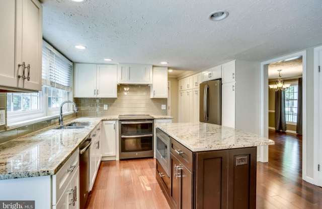 11211 LONGWOOD GROVE DRIVE Gallery 3