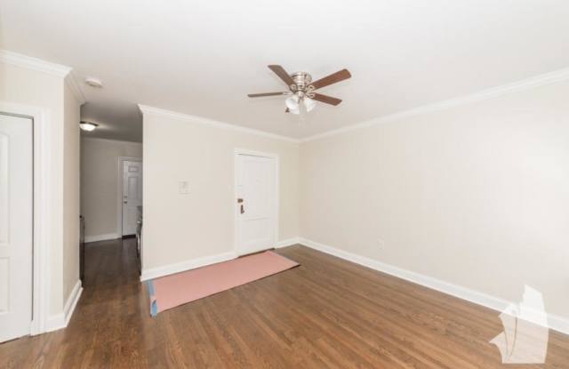 2537 N Seminary Gallery 4