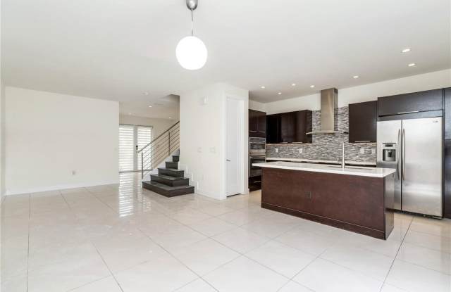 6419 Northwest 105th Court Gallery 3