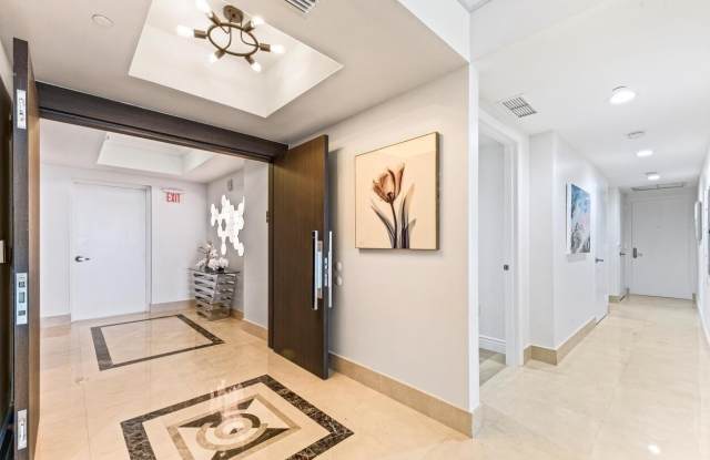 101 S Fort Lauderdale Beach Boulevard Gallery 3