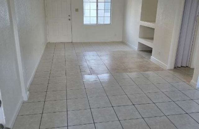 Charming 3BR Condo in Fontana photos photos Charming 3BR Condo in Fontana photos photos