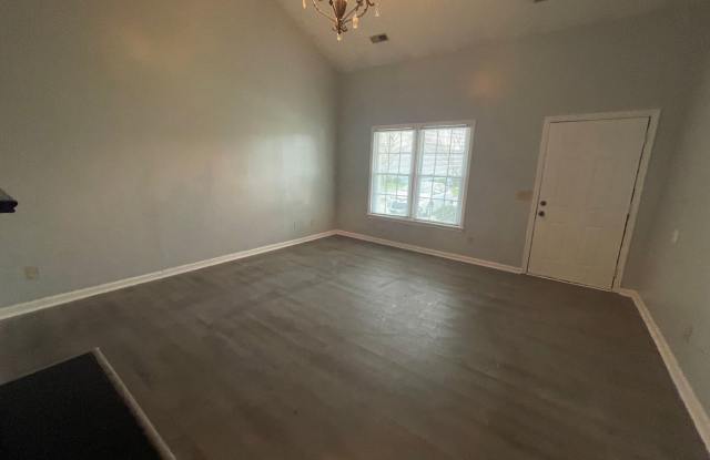 Renovated 3 Bedroom in Adams Farm - 8 Hickory Knoll Court, Greensboro, NC 27407