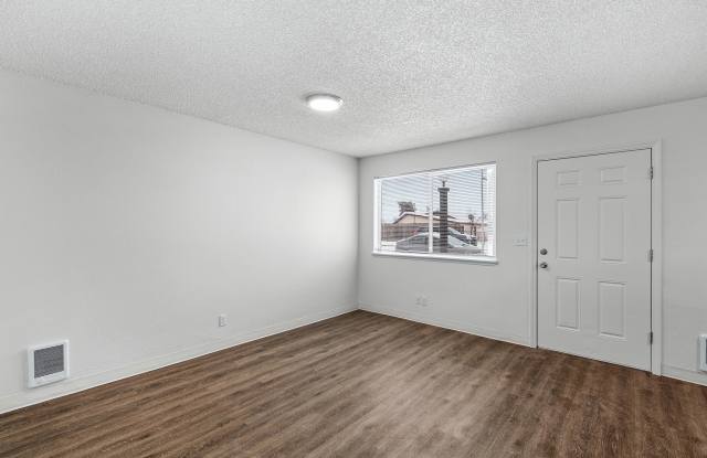 Creekside Apartments Gallery 4
