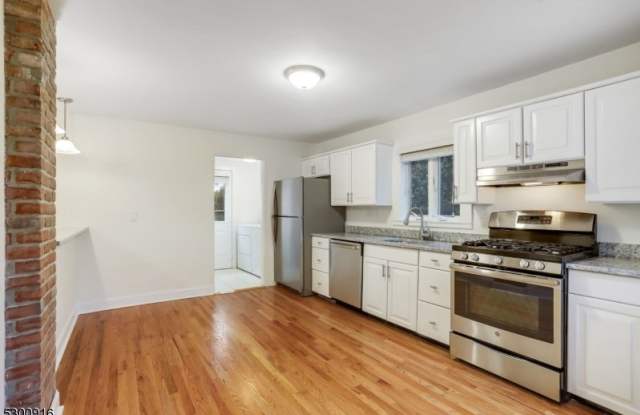 11 Lathrop Ave - 11 Lathrop Avenue, Madison, NJ 07940