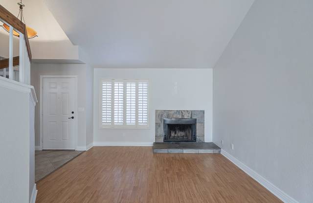 1816 N Ventura Ln Gallery 3