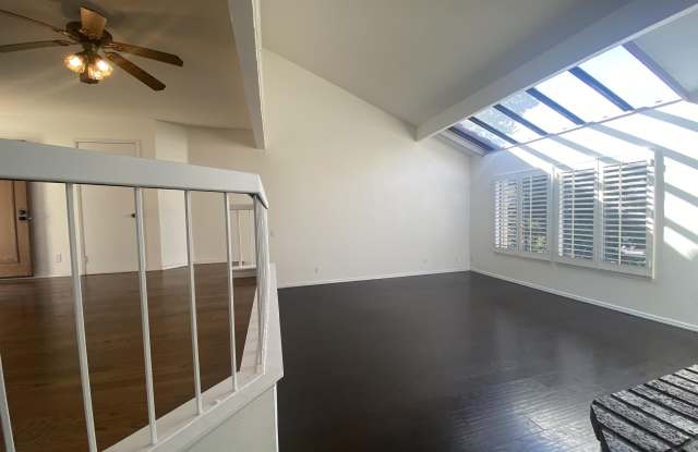 3162 Darby Street Gallery 4