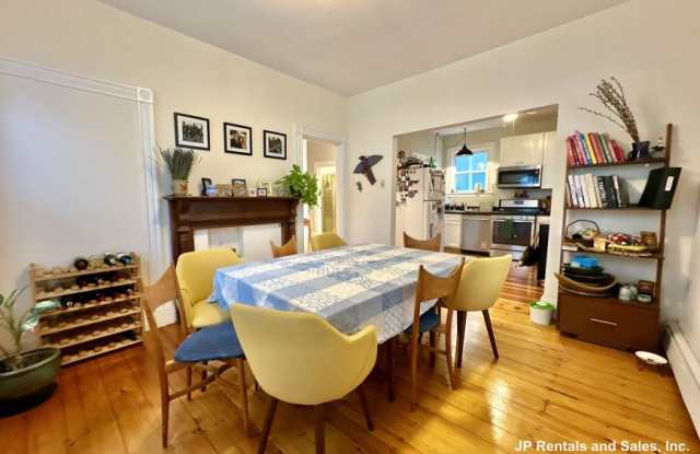 11 Sheridan St. photos photos