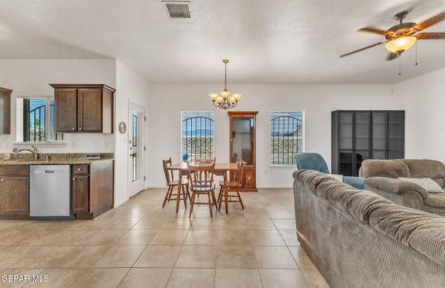 7359 Burntside Lane Gallery 4