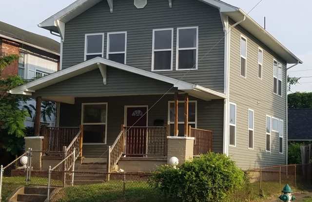 1702 Jefferson Ave 4 Bedroom 1.5 Bath House $995.00 photos photos 1702 Jefferson Ave 4 Bedroom 1.5 Bath House $995.00 photos photos