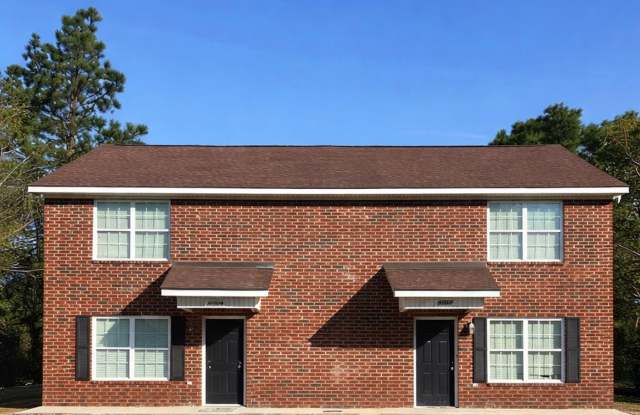 DUPLEX WITH UPGRADES LOCATED NEAR AIRPORT photos photos